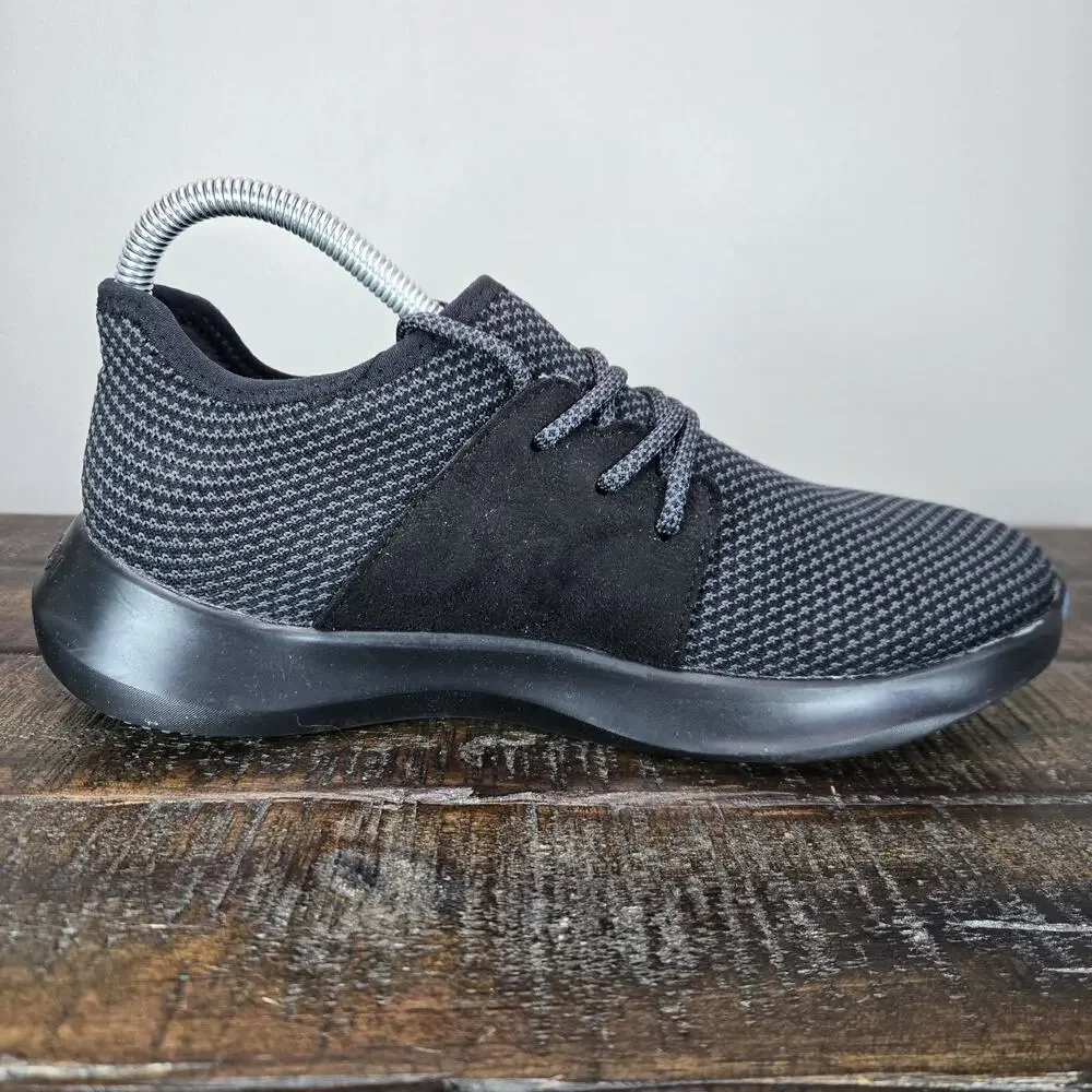 Vessi Everyday Classic Womens Size 7 Waterproof Shoes Sneakers All Black